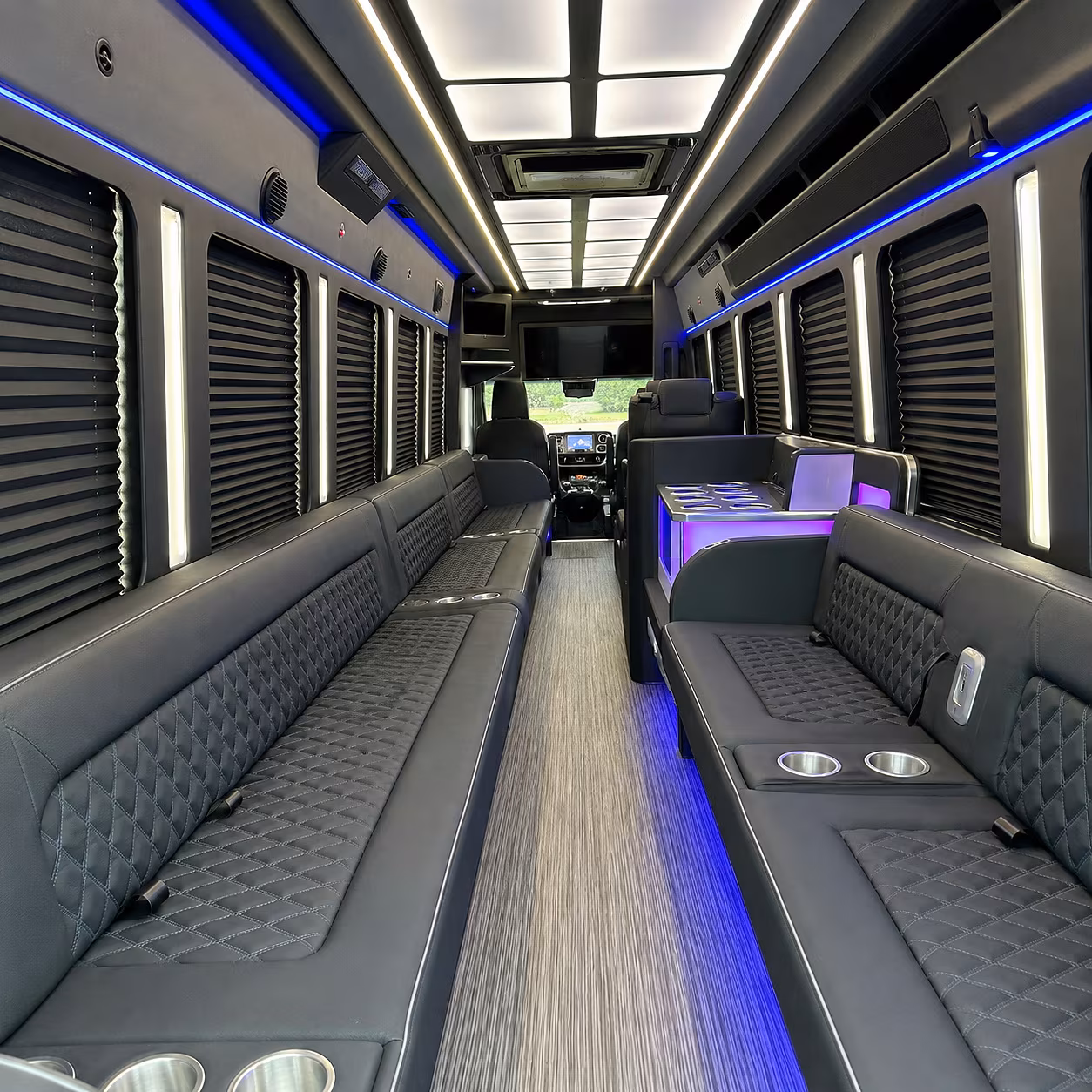 Lakewood Birthday, Sweet 16, & Quinceañera Transportation group transportation